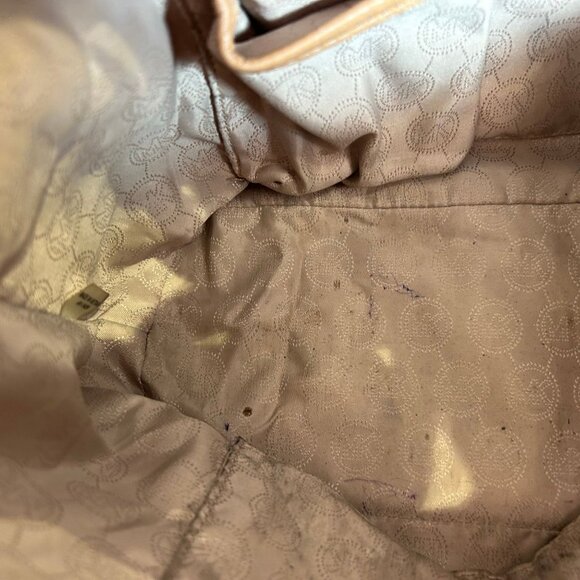 Michael Kors Jules Large Drawstring Bucket Bag in Tan Caramel Pebbled Leather - Picture 10 of 12